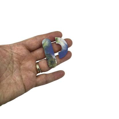 Light Flow Wooden Stud Earrings