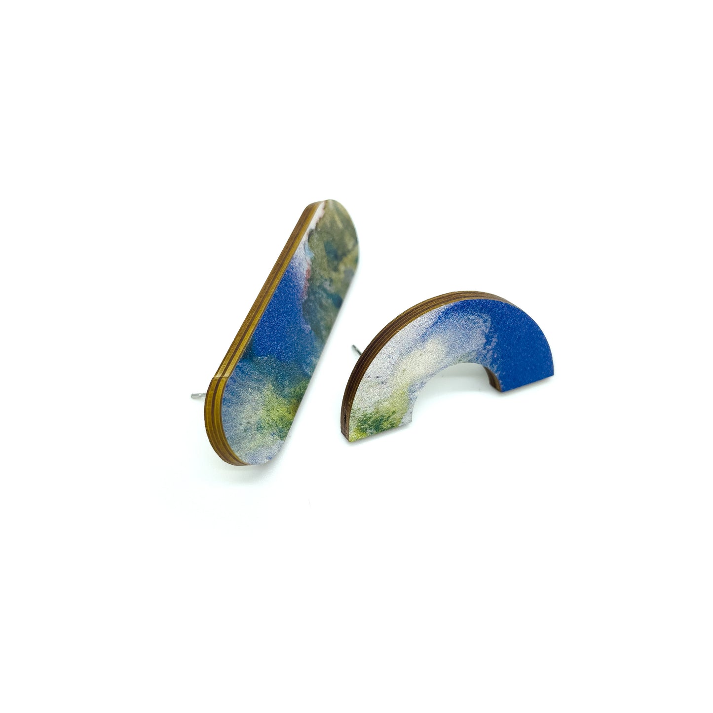 Light Core Wooden Stud Earrings