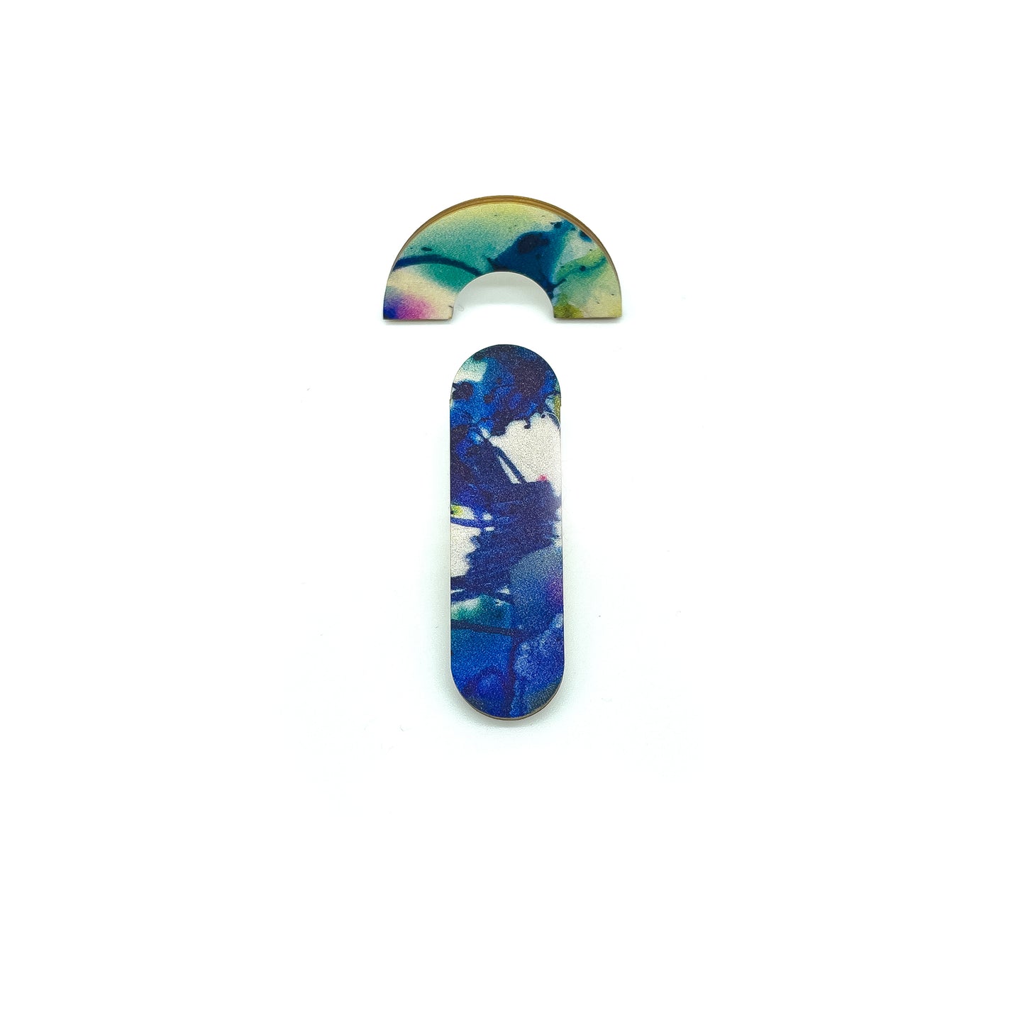 Light Flow Wooden Stud Earrings