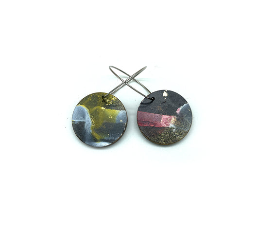 Black Beauty small disc earrings #24